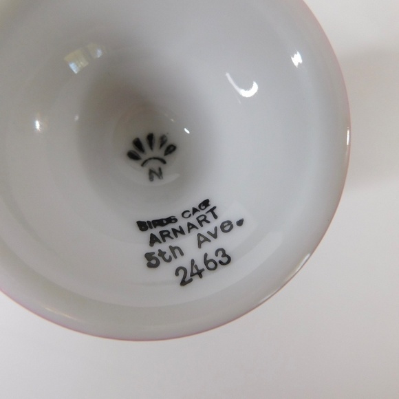 Vintage ARNART 5th Ave Birds Floral Footed Pedestal Mug Coffee Tea Pink White - Picture 8 of 9